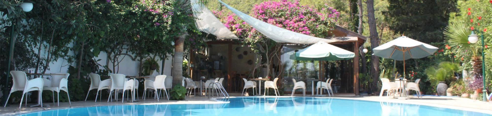 On Hotel อาดราซาน ภายนอก รูปภาพ